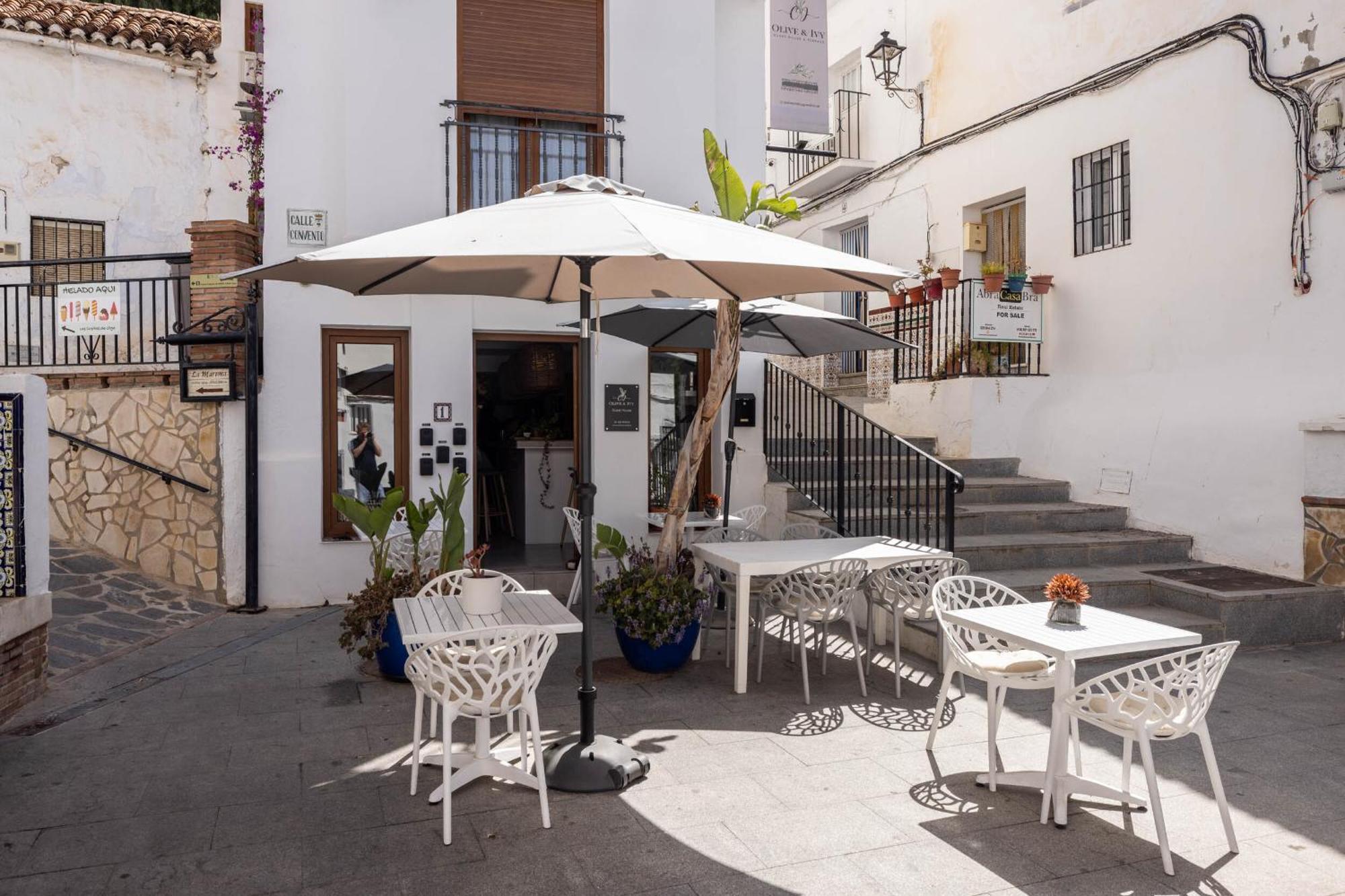 Olive & Ivy Guesthouse Canillas de Aceituno Buitenkant foto